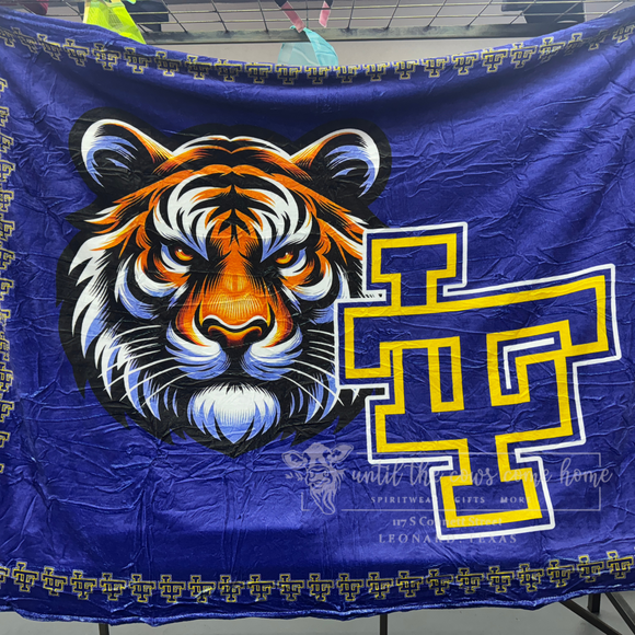 Leonard Tiger Cozy Fleece Blanket